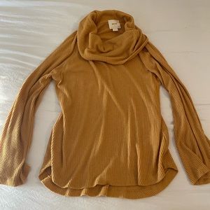 Maeve by Anthropologie top. Mustard color that is perfect for fall 🍂 size small